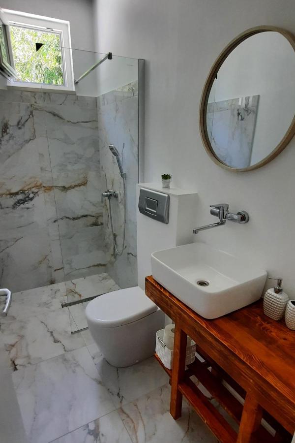 Apartments By The Sea Zuljana, Peljesac - 19080 ภายนอก รูปภาพ